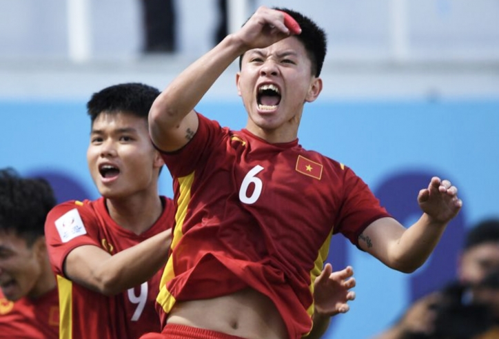 'Hung thần' U23 Hàn Quốc: 'Xuống hạng Nhất không phải là bước thụt lùi'