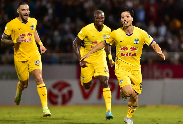 Xa rời mục tiêu vô địch V-League, HAGL vẫn có cơ hội giành danh hiệu?