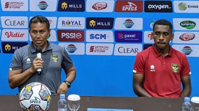 Ngồi nhà xem VCK U17 châu Á, báo Indonesia chê trách thậm tệ HLV Bima Sakti