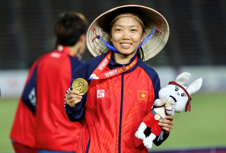 VIDEO: Huỳnh Như hé lộ hình ảnh chưa từng có tại SEA Games 32