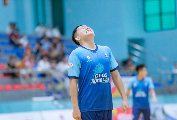 Một đội bóng Việt Nam bất ngờ giải thể