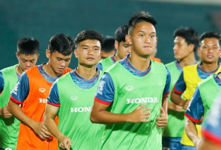 Ngôi sao Việt kiều bất ngờ chia tay ĐT Việt Nam
