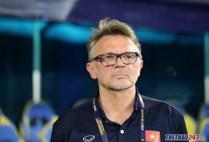 HLV Troussier gọi 8 cầu thủ lên ĐT Việt Nam