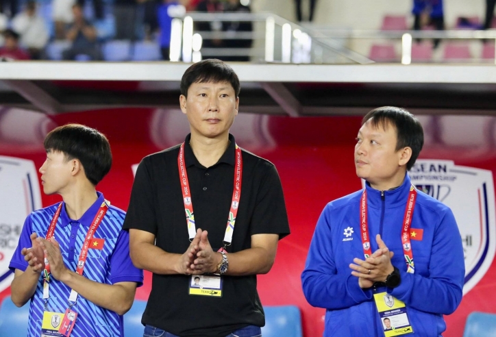 Chờ đợi ‘quân bài tẩy’ của HLV Kim Sang Sik