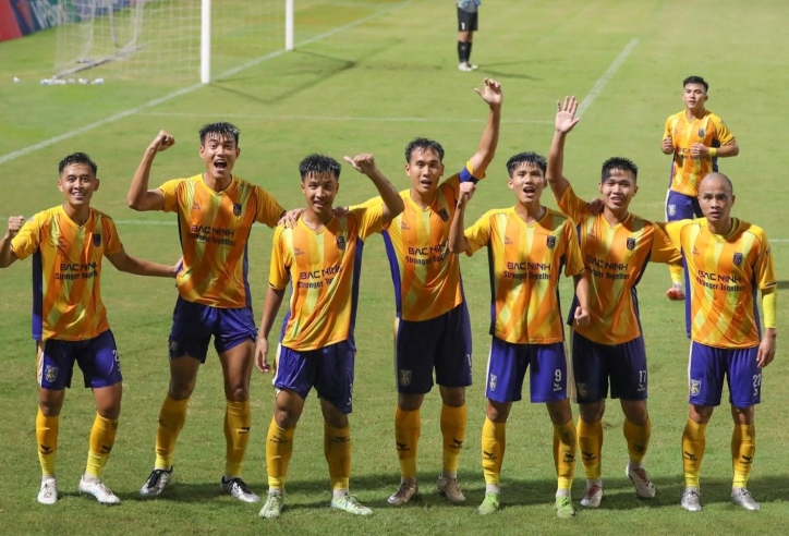 Vừa chia tay cựu HLV U23 Việt Nam, đại gia hạng Nhì thắng đậm 4-1
