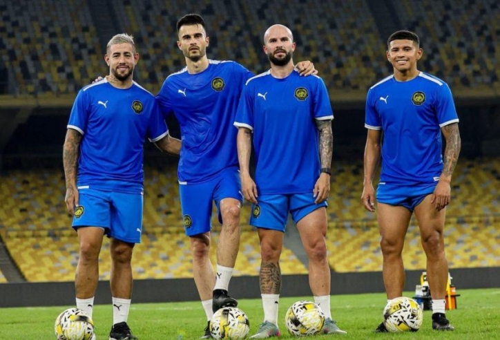 CĐV yêu cầu FIFA điều tra dàn sao nhập tịch của Malaysia