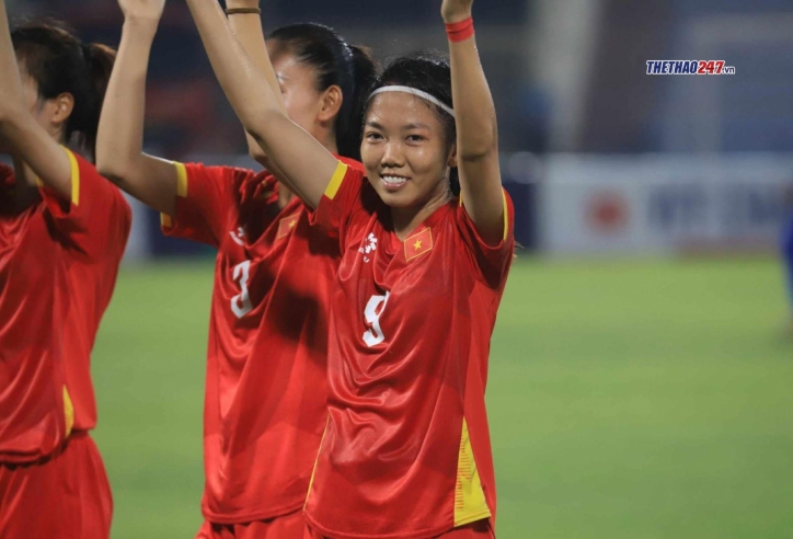 HLV Mai Đức Chung nói gì khi Huỳnh Như trượt penalty?