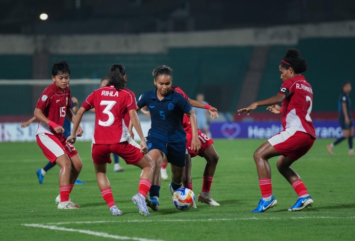 Campuchia nghẹt thở cầm chân Indonesia trước khi rời Asean Cup 2025
