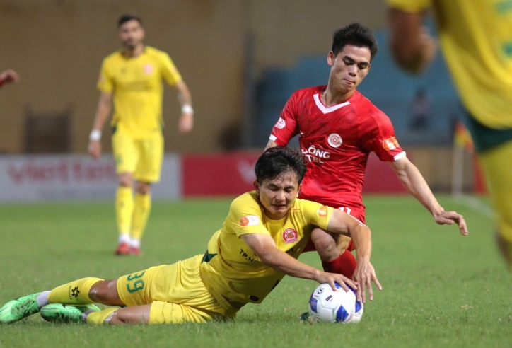 Dời lịch một trận đấu ở V-League, loạt cầu thủ U23 Việt Nam hội quân muộn
