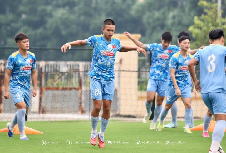 Cầu thủ Việt kiều bị loại khỏi U23 Việt Nam?