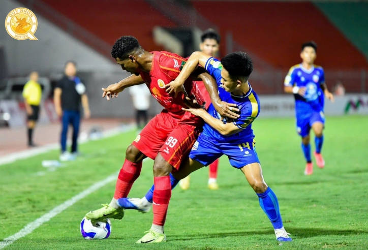 Quy Nhơn United bị đội bóng trường đại học cầm hoà