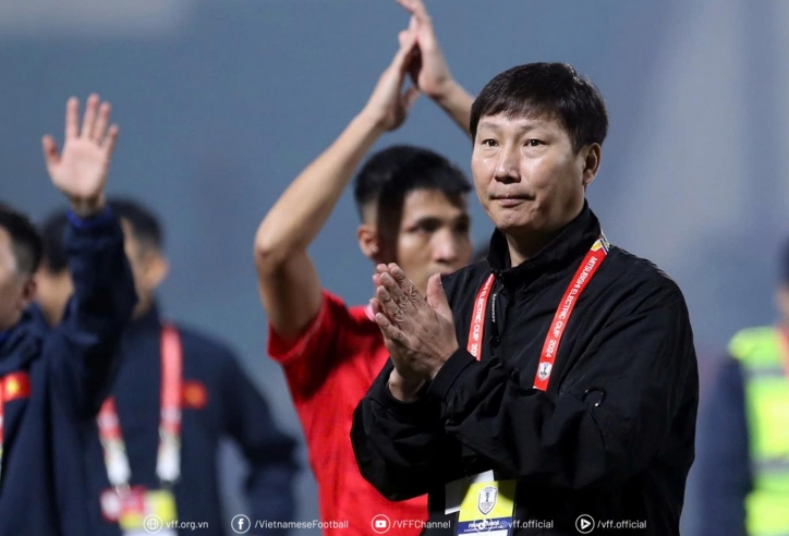 HLV Kim Sang Sik động viên 5 cầu thủ bị loại khỏi U22 Việt Nam