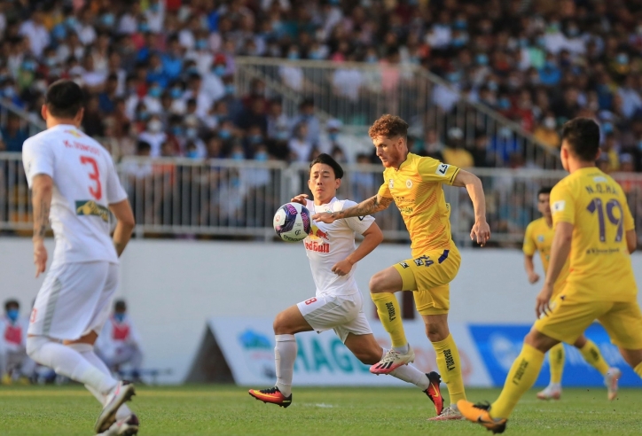 Giai đoạn 2 V-League sẽ thi đấu tập trung trong tháng 8