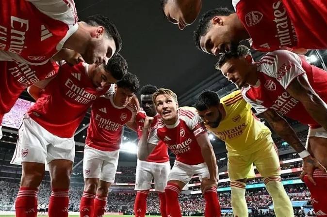Arsenal đón 2 trụ cột trở lại trong trận đại chiến với Liverpool