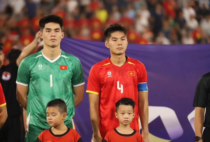 Thủ môn từng gây sốt của U23 Việt Nam phát biểu sau trận thắng Yemen