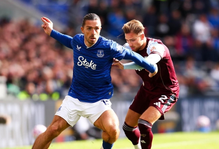 Thi đấu bế tắc, Aston Villa rơi xuống nhóm cầm đèn đỏ
