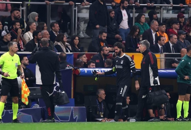 Thua đơn thiệt kép, Liverpool xác nhận mất trụ cột ở trận đấu với Chelsea