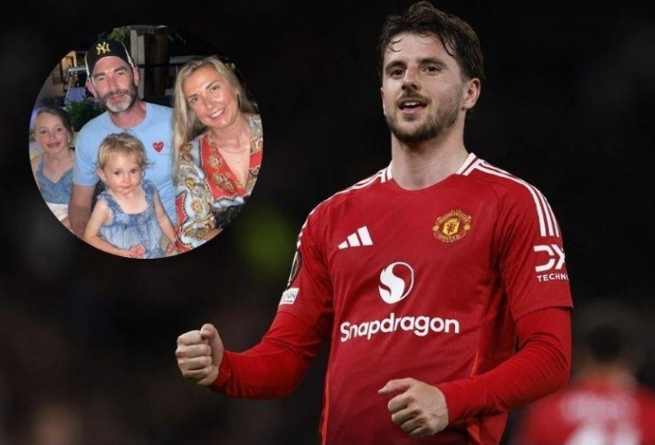 Ngôi sao MU gây xúc động khi có nghĩa cử đẹp với CĐV