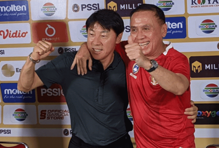 Công khai bênh vực chủ tịch PSSI, HLV Shin Tae Yong bị CĐV Indonesia đòi từ chức