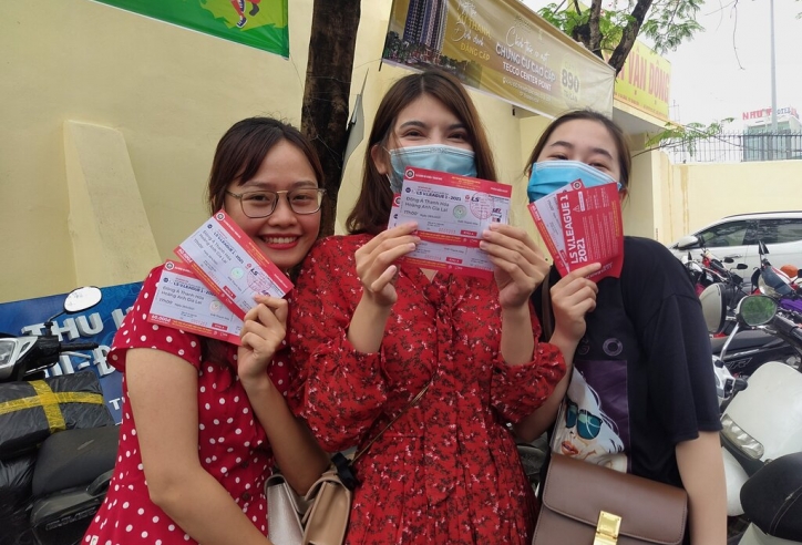 Kiatisak và HAGL tạo nên cơn sốt ở Thanh Hóa