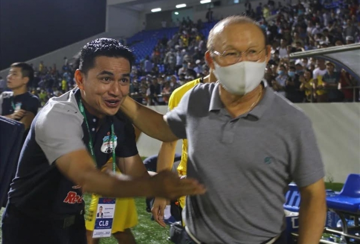 BLV Quang Tùng: 'HAGL của Kiatisak gợi ý cách dùng người cho HLV Park'
