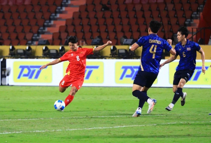 CĐV Đông Nam Á bùng nổ khi U22 Việt Nam ngược dòng hạ Thái Lan