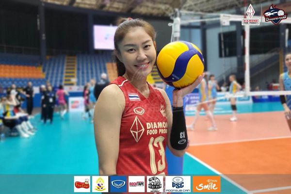 Nootsara Tomkom: 'Tôi như sống lại trên tuyển quốc gia khi thi đấu ở Việt Nam'