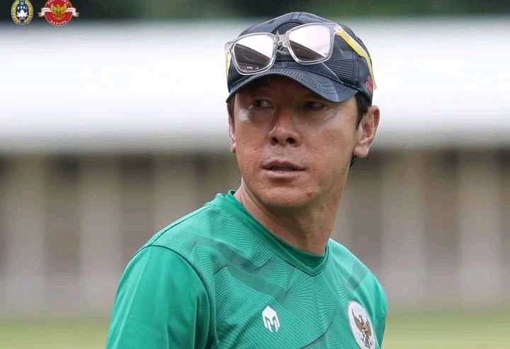 Người Indonesia yêu cầu HLV Shin Tae Yong ngừng đổ lỗi
