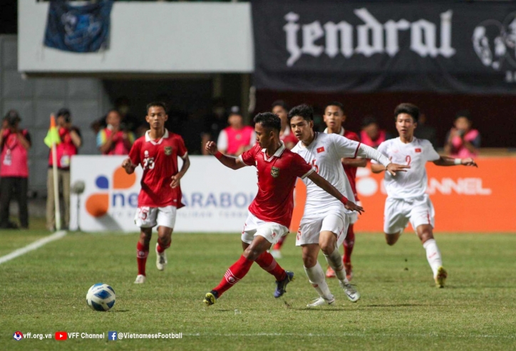 Trọng tài bắt trận Việt Nam thua Indonesia bị 'tố' là có vấn đề