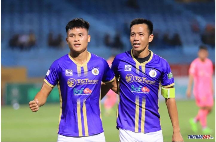 VIDEO: Văn Quyết 'đập tan mọi chỉ trích' sát ngày trở lại ĐT Việt Nam
