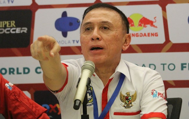 CHÍNH THỨC: Vụ Chủ tịch LĐBĐ Indonesia từ chức ngã ngũ