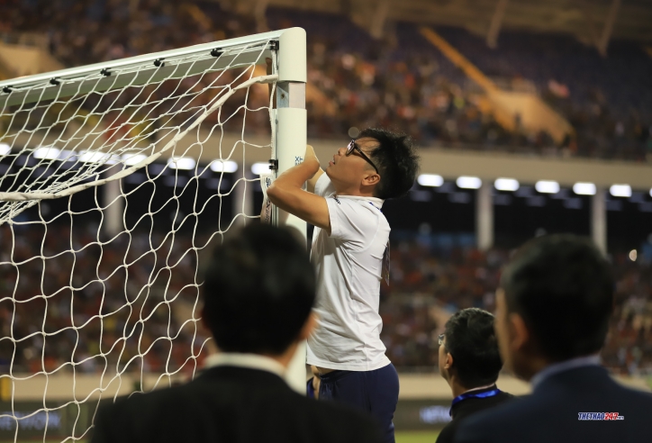 Sân Mỹ Đình không thay khung thành sau sự cố ở trận thắng Dortmund