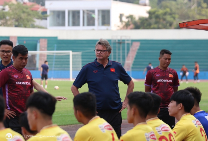 HLV Troussier gọi thêm ngôi sao U20 Việt Nam
