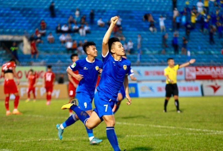 Suất thăng hạng lên chơi ở V-League 'mở toang' với một đội bóng