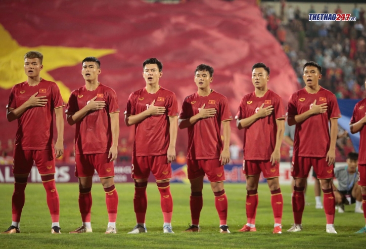 HLV Troussier ra 'lệnh cấm' về U23 Việt Nam