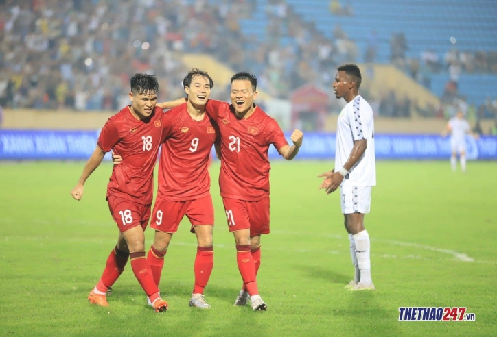 CĐV Đông Nam Á phản ứng bất ngờ về trận thắng của ĐT Việt Nam