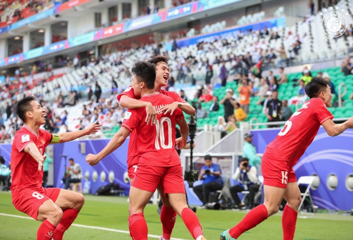 Việt Nam bất ngờ đứng top đầu ở Asian Cup