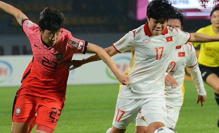 'Cầu thủ được AFC vinh danh' rời ĐT Nữ Việt Nam về chịu tang cha