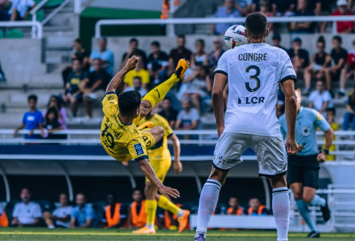 Quang Hải tạo ra 'sức hút khó tin' ở Pau FC khiến báo Pháp choáng ngợp