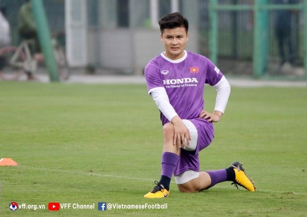 Quang Hải chính thức hội quân ĐT Việt Nam