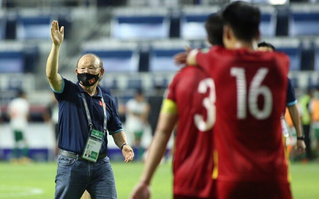 NÓNG: HLV từng dự World Cup kế nhiệm thầy Park ở ĐT Việt Nam?