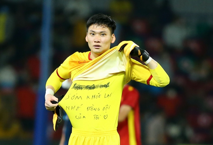 'Nhà vô địch ĐNÁ' bất ngờ bị hành hung sau trận thắng Nam Định