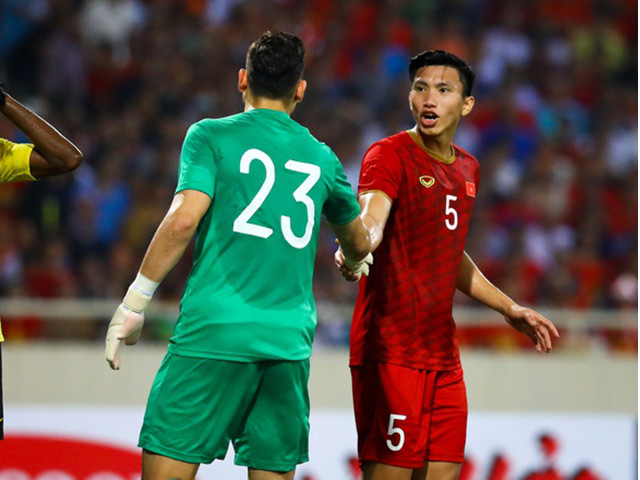 BTC hỏi ý kiến cầu thủ ĐT Việt Nam về VAR ở AFF Cup