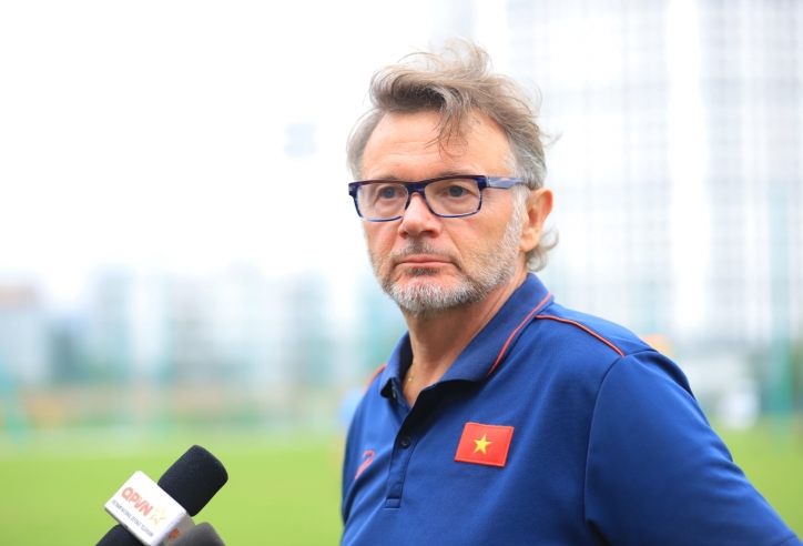 VFF báo tin quan trọng tới HLV Troussier tại ĐT Việt Nam