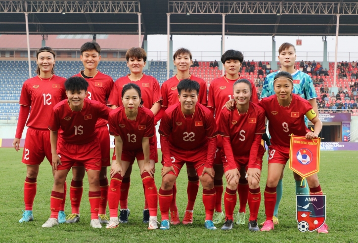 Huỳnh Như và đồng đội nhận 'quà lớn' sau VL Olympic