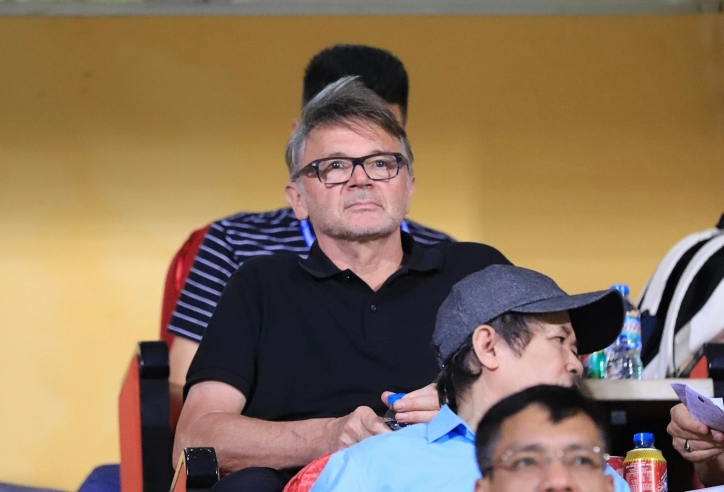 HLV Troussier 'chấm' một cầu thủ lên ĐT Việt Nam