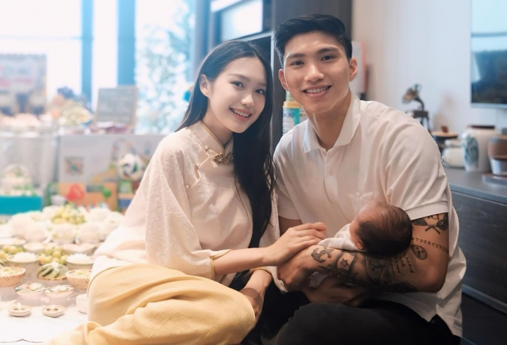 Đoàn Văn Hậu lần đầu khoe con trai