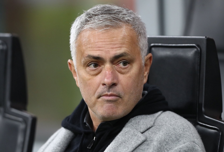 Chán Roma, HLV Mourinho sắp gia nhập bến đỗ không tưởng tại Ngoại hạng Anh