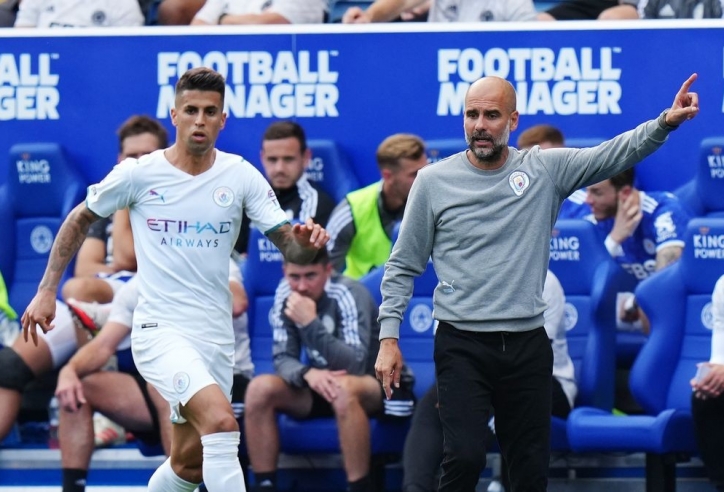 Dính bê bối, Man City chỉ ra 'cừu đen' phản bội