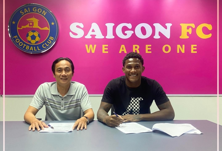 NÓNG: CLB V-League chiêu mộ thành công tiền đạo Balotelli